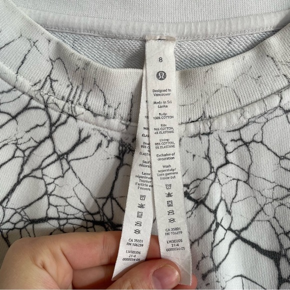 Lululemon Perfectly Oversized Crewneck White Black Crackle Print Womens 8 - Picture 7 of 9